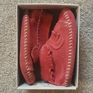 Minnetonka pink suede toddler bootie slippers 6